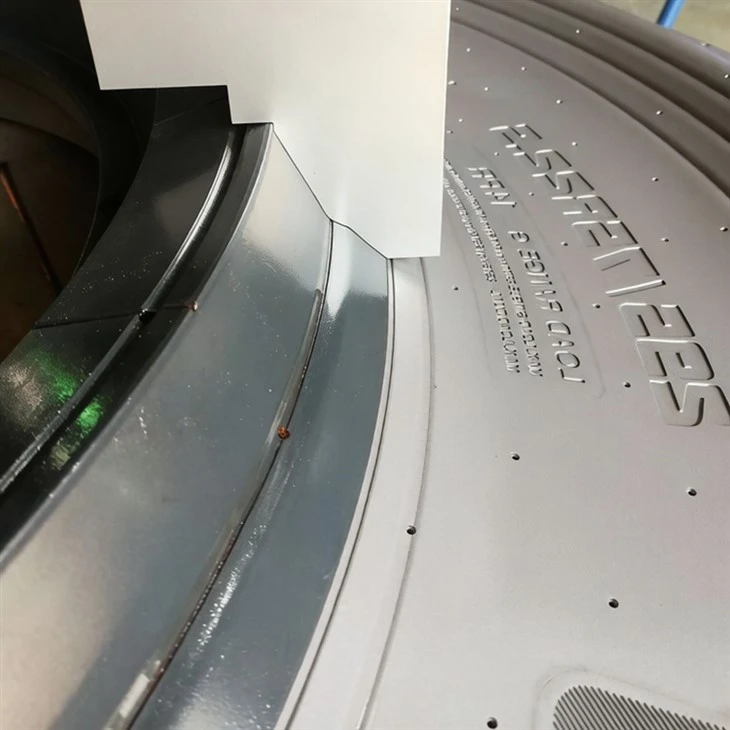 Šikmá forma na-úžitkové pneumatiky